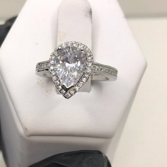 MARQUISE PRINCESS CUT BRIDAL WEDDING RING - Picture 1 of 8